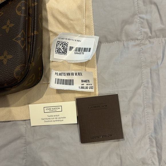 Louis Vuitton authentic petis MM NV M. REV gently warn with new strap - Picture 4 of 17